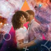 couple kissing